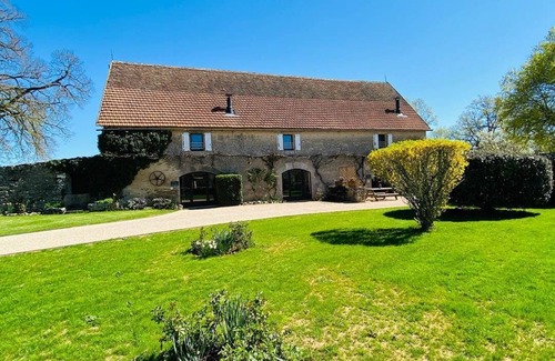 Gramat Apartment | Gite 11 people - “La Marjolaine”