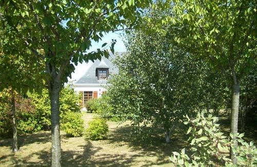 Lingreville Villa | Gîte - 3 minutes from the sea - 15 minutes from GRANVILLE - in TOURNEVILLE SUR MER.