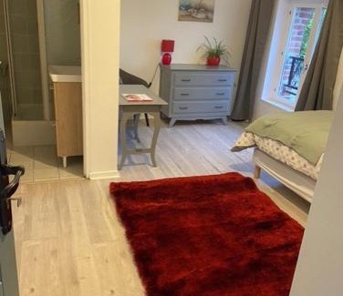 Saint-Quentin-des-Pres Apartment | gite 4 chambres avec salle de douche et WC privative
