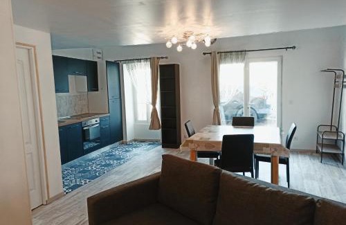 Floirac House | Gite 6 personnes La Floiracaise