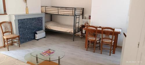 Bar-sur-Aube Apartment | Gite Artur