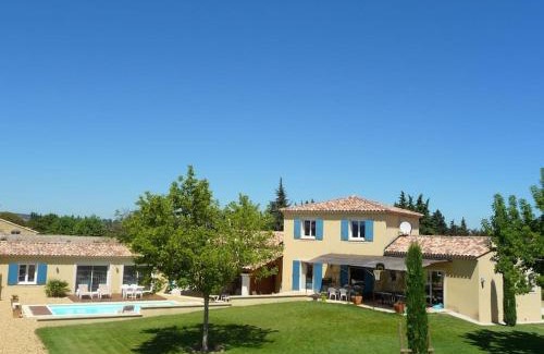 Cavaillon House | Gite de charme avec piscine dans le Luberon