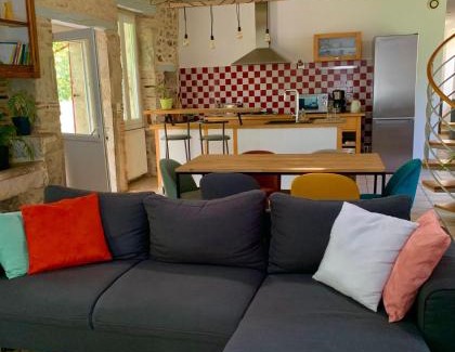 Douelle Apartment | Gite de charme