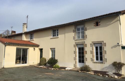 Combrand House | Gite de la Foye - La Couleur des prés