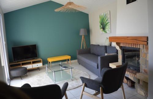 Combrand House | Gite de la Foye - La Couleur des prés