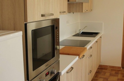 Thezan-les-Beziers Apartment | Gite de la Plaine - Thezan-Les-Béziers, Languedoc Roussillon