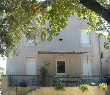 Grillon House | GITE DE LA GARÈNE