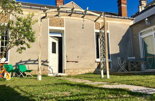 Saint-Pierre-des-Corps House | Gite, Detached house with garden, quiet, near train station