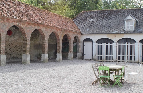 La Calotterie Cottage | Gite du château de la Caloterie - sleeps 8 to 12 people