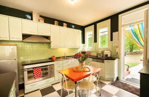 Bazouges-sur-le-Loir House | GITE Du MISFON "VINTAGE 70'