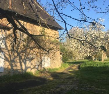 Jousse House | gite en pleine campagne au bord de la rivière