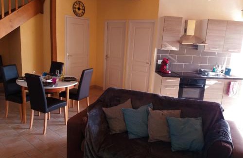 Chablis House | Gite Entre Pierre et Come