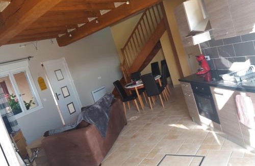 Chablis House | Gite Entre Pierre et Come