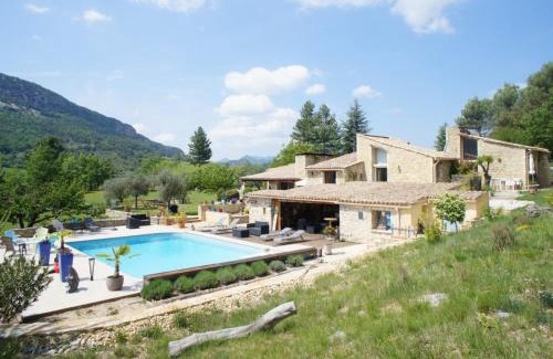 Chateauneuf-de-Bordette House | Gite Familial de caractère