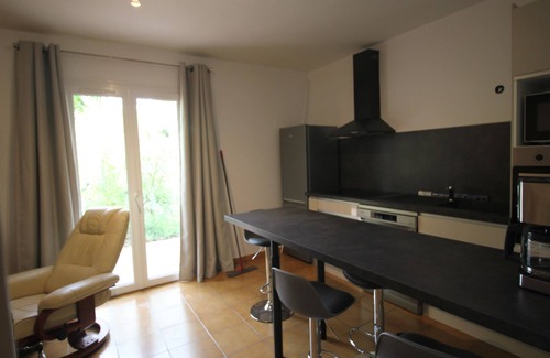 Flayosc Cottage | Gîte for 4 people in a quiet area with a large beautiful swimming pool