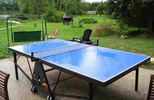 Courtenay Cottage | Gîte for birthdays and celebrations 1 hour from Paris sleeps 31 + room sleeps 70