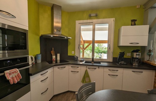 Le Pont-Chretien-Chabenet Cottage | Gite Le Pont-Chrétien-Chabenet, 3 bedrooms, 6 persons