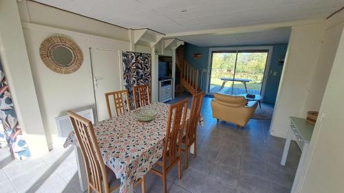 Saint-Christophe-du-Ligneron House | Gites O Ptit Bonheur - Vendée - 2 Maisons de 85 m2 chacune avec piscine extérieure chauffée & couverte