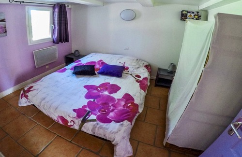 Saint-Paul-Trois-Chateaux Cottage | GITE BASILIC for 5 people
