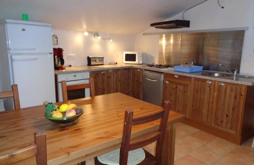 Gonfaron House | Gîte in the countryside G2072