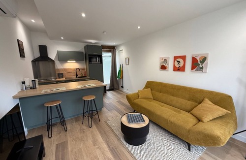 Lacropte House | Gîte in the Dordogne in a peaceful green setting, ideal for a couple