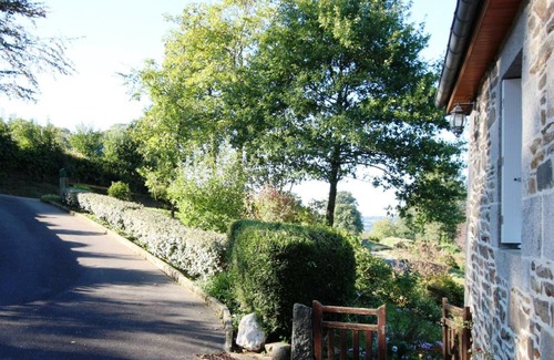 Isigny-le-Buat Cottage | Gite Isigny-le-Buat, 2 bedrooms, 4 persons