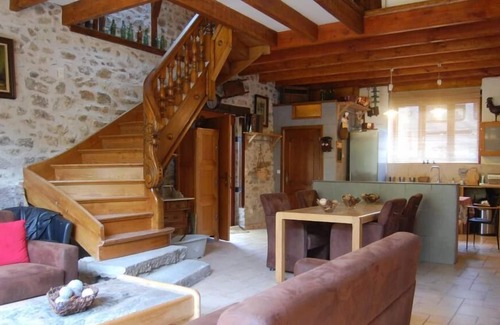 Tauves Cottage | Gite l'Aksent 4 stars