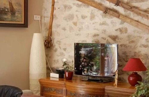 Tauves Cottage | Gite l'Aksent 4 stars