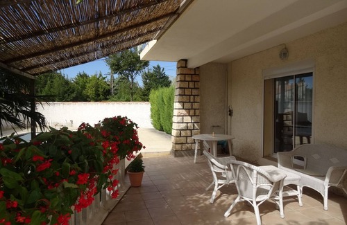 Entraigues-sur-la-Sorgue House | Gite Les Grillons - Grand Avignon - Provence