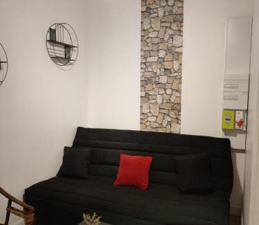 Romilly-sur-Seine Apartment | gite l'olivier 2
