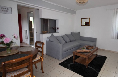 Sommecaise House | Gite "la Petite Maison Dans la Prairie"