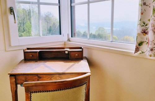 La Roche-Guyon Cottage | Gite La Roche-Guyon, 3 bedrooms, 6 persons