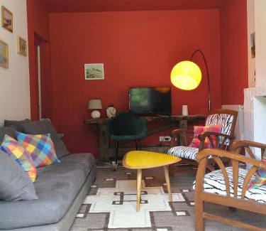 Cosne-Cours-sur-Loire House | Gite La Tourelle Château de Montchevreau