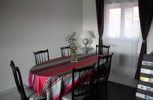 Saint-Pierre-la-Garenne House | Gite Labradors De Bailly - Giverny