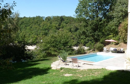 Lacapelle-Viescamp Cottage | Gite Lacapelle-Viescamp, 4 bedrooms, 8 persons