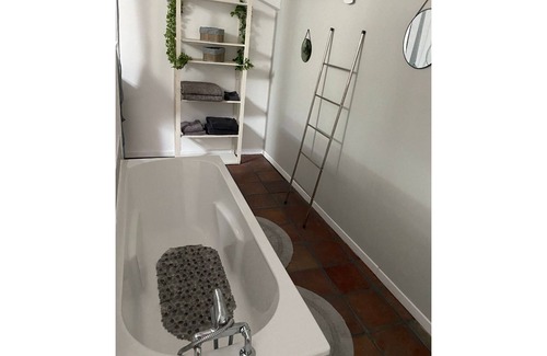 Prat-de-Cest Apartment | Gite le "Grenache" ideal for recharging one's batteries in nature