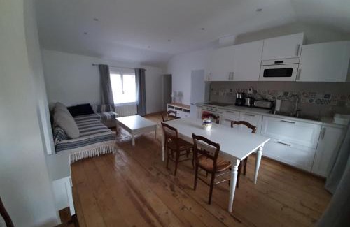 Albigny-sur-Saone Apartment | Gite le haut des maraichers