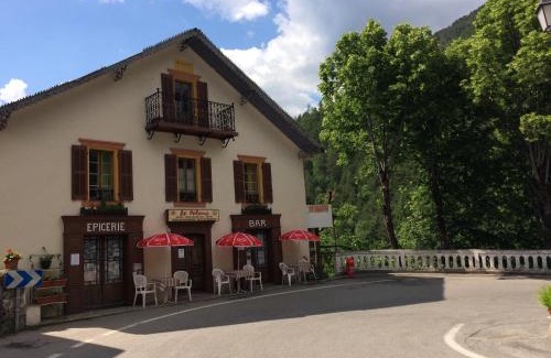 Saint-Martin-dʼEntraunes Bed & Breakfast | Gite Le Pelens