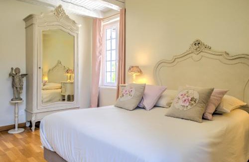 Saint-Jean-de-Cole Apartment | Gite Le Petit Saint Jean