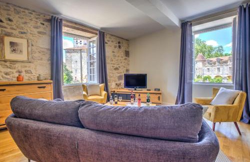 Saint-Jean-de-Cole Apartment | Gite Le Petit Saint Jean
