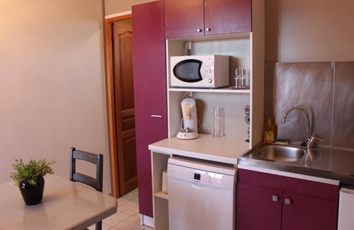 Carpentras Apartment | GITE LES BAMBOUS 2/3 PERSONS
