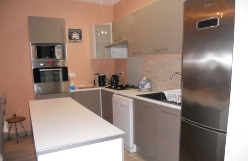 Pirou House | GITE LES DUNES HOUSE 200m FROM THE SEA, QUIET SHORE VIEW, 12 PERSONS