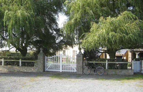 Pirou House | GITE LES GOELANDS House 300M from the sea, enclosed garden for animals.