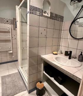 Suze-la-Rousse House | GITE LES MENTHES SAUVAGES 26