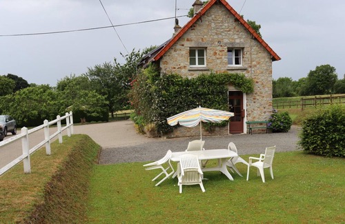 Le Lorey Cottage | Gite Marigny-le-Lozon-Marigny, 3 bedrooms, 5 persons