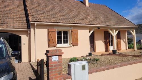 La Suze-sur-Sarthe Apartment | GITE MAISON prox le mans circuit et zoo la fleche a 18kms
