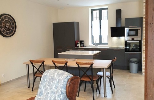 Mareil-le-Guyon Cottage | Gite Mareil-le-Guyon, 6 bedrooms, 12 persons