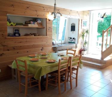 Champ-le-Duc House | Gite Mentrel