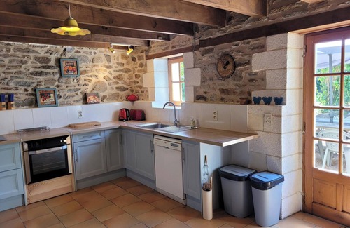Saint-Saud-Lacoussiere House | "Gite Merlot" -a spacious, comfortable 5-bedroom countryhouse in French Dordogne
