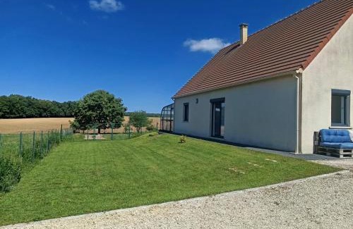 Villemarechal House | gite mille et une bulles avec jacuzzi couvert et privatisé 24 h/24 h